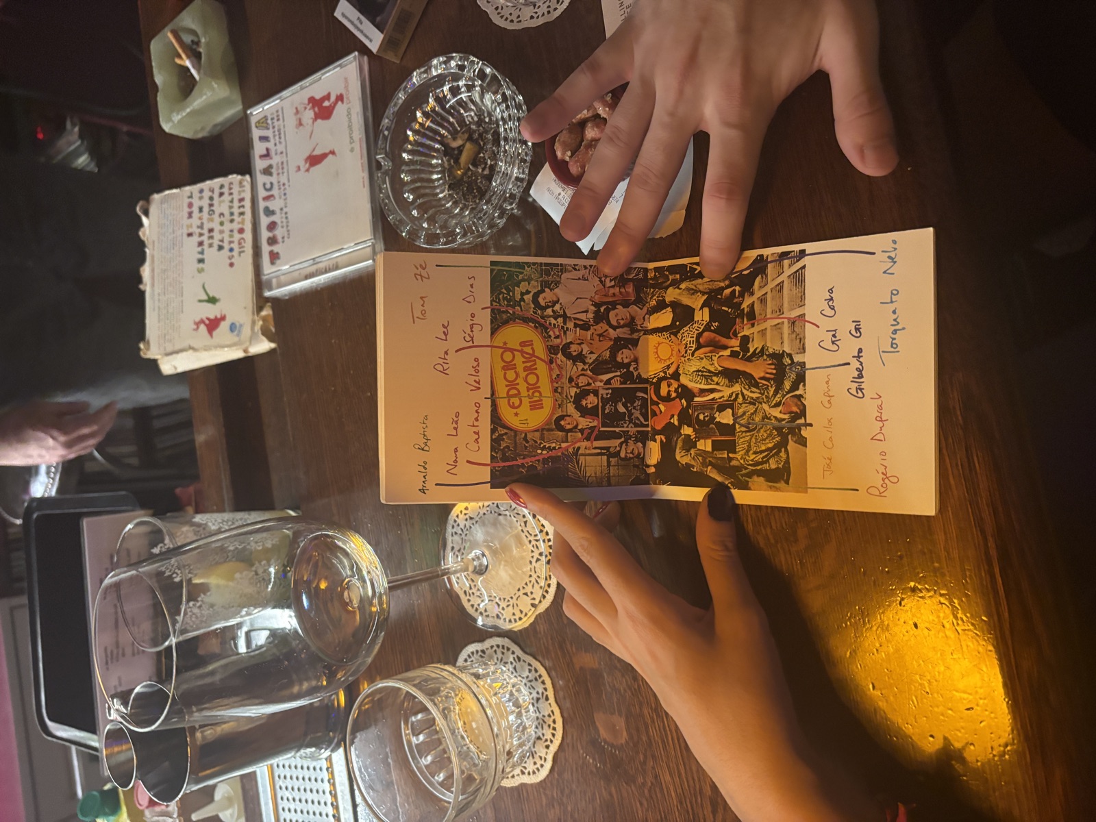 Tropicália on the table at Tchin Tchin: Brazilian music found us in Athens